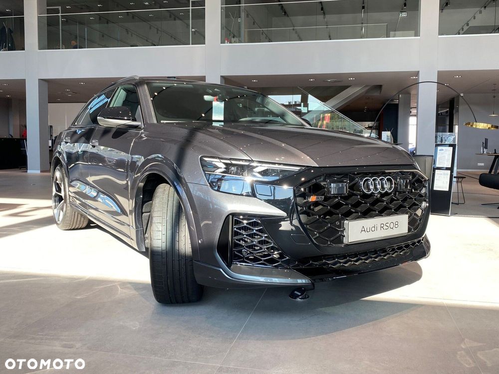 Audi RS Q8 - 9