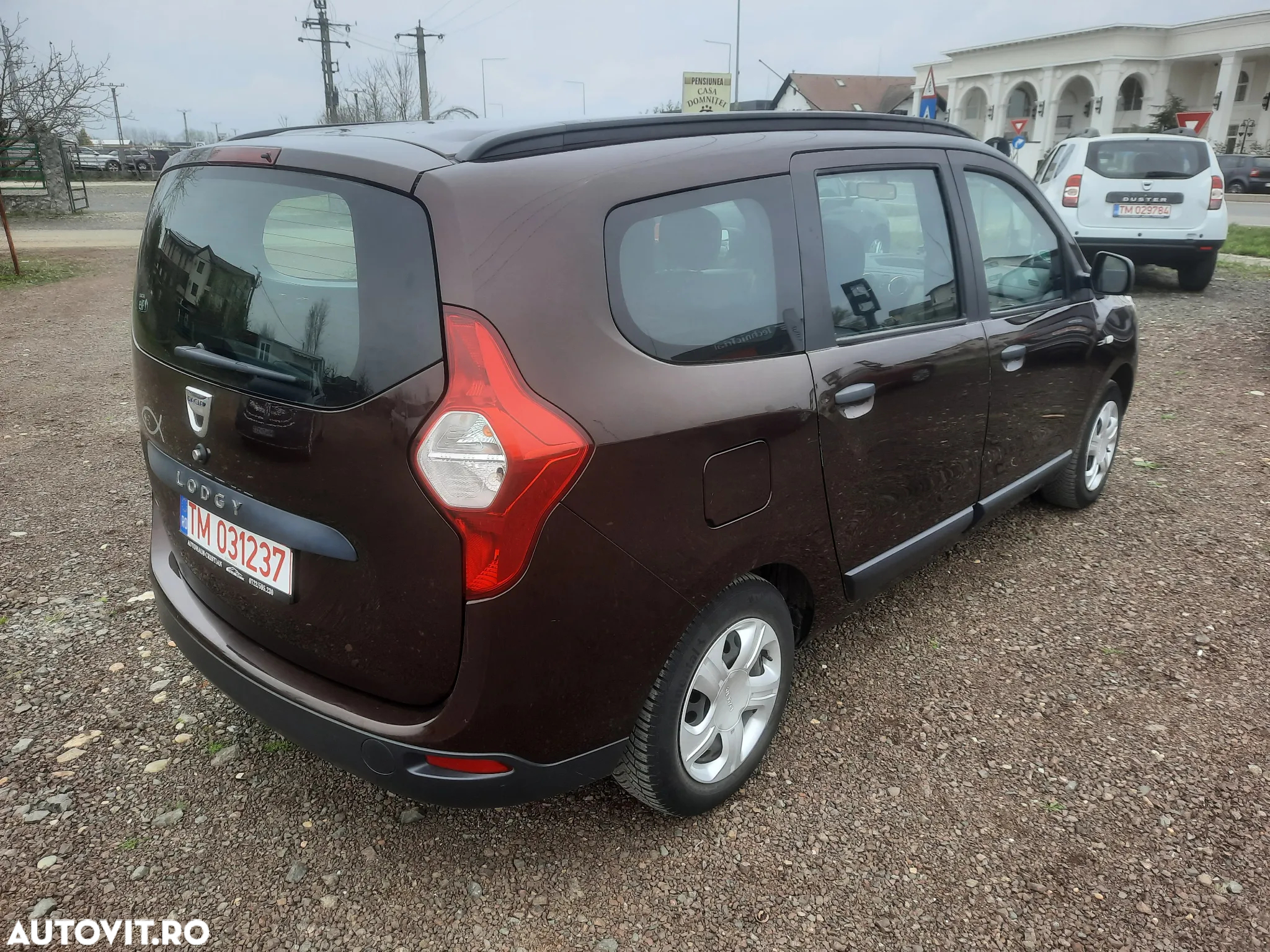 Dacia Lodgy 1.6 102 CP Laureate - 3