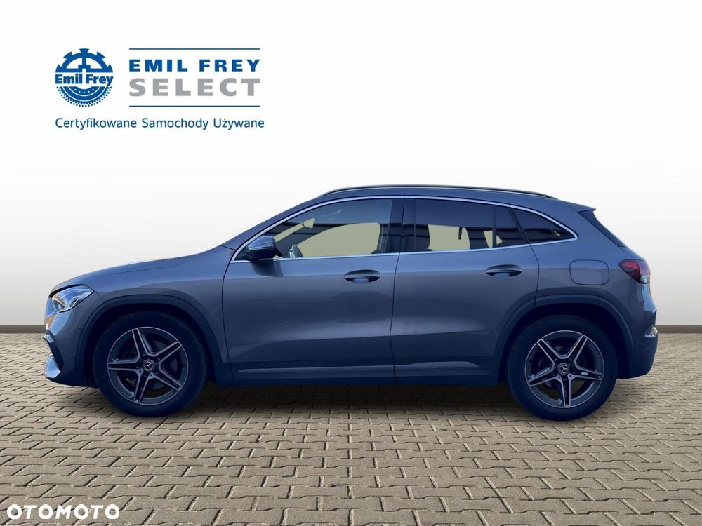 Mercedes-Benz GLA - 2