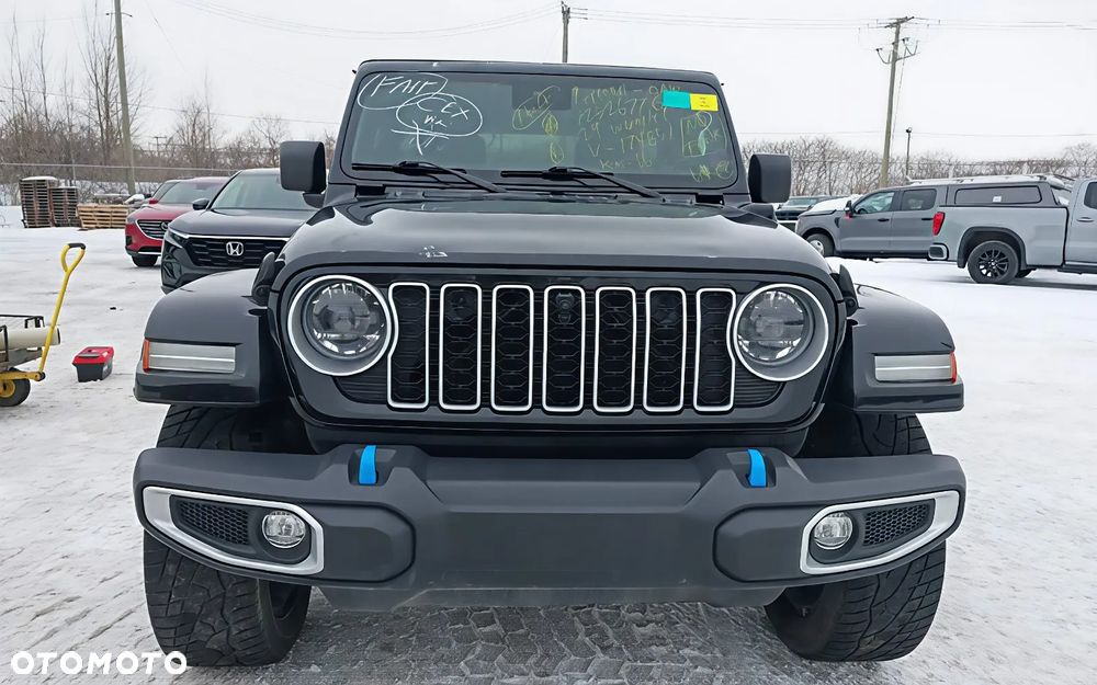 Jeep Wrangler - 2