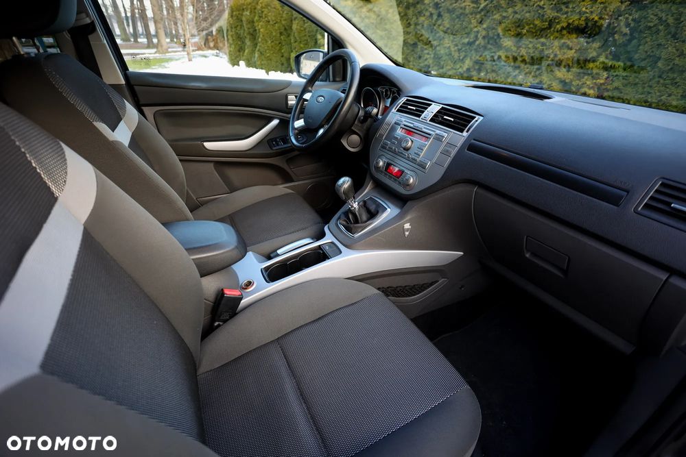 Ford Kuga 2.0 TDCi 2x4 Trend - 22