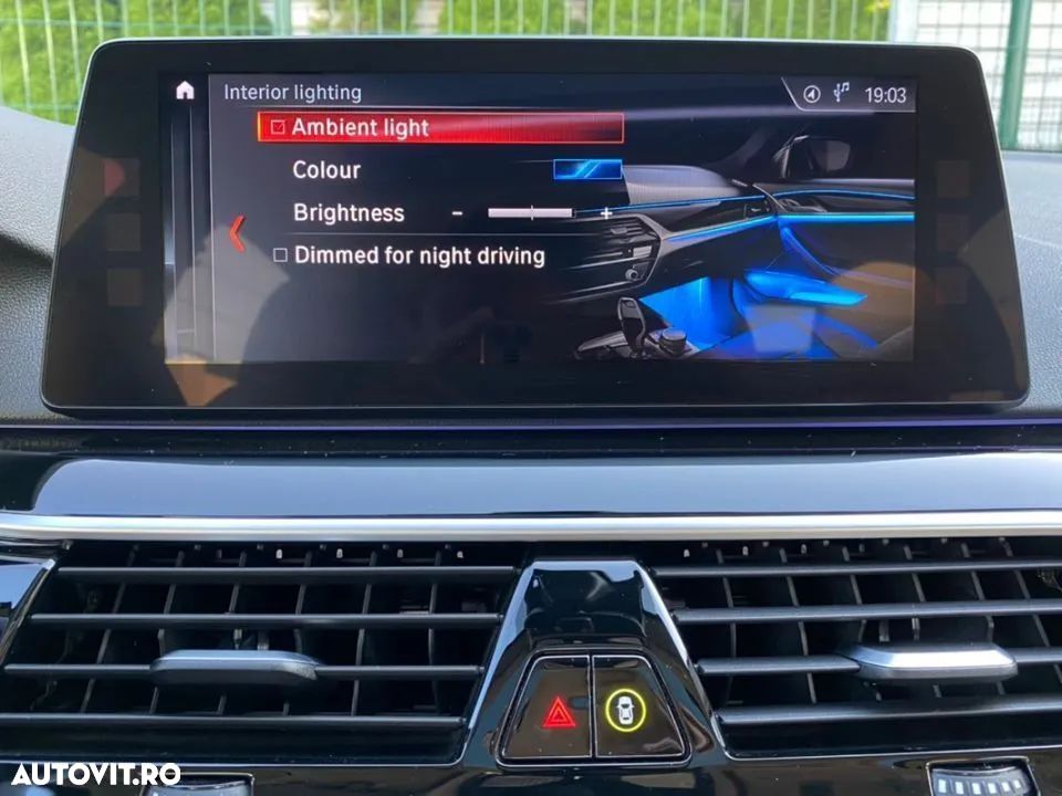 BMW Seria 5 520d Aut. Sport Line - 30