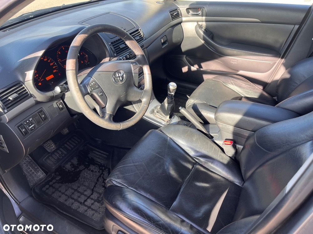 Toyota Avensis 2.2 D-CAT Prestige - 10