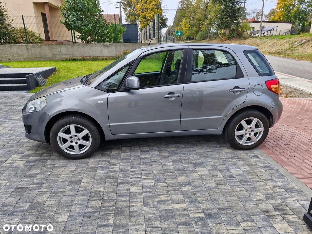 Suzuki SX4 - 4