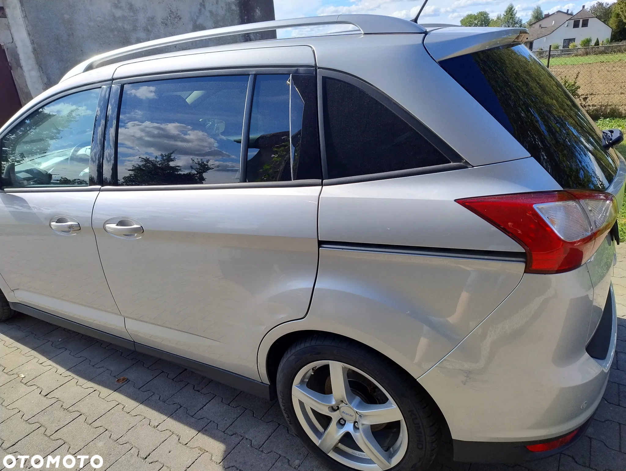 Ford Grand C-MAX - 3