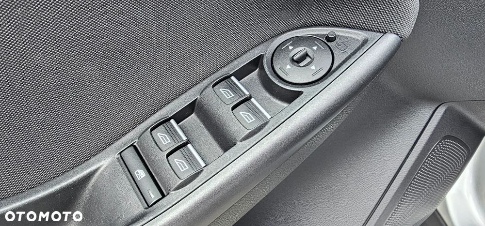 Ford Focus 2.0 TDCi Titanium ASS - 20