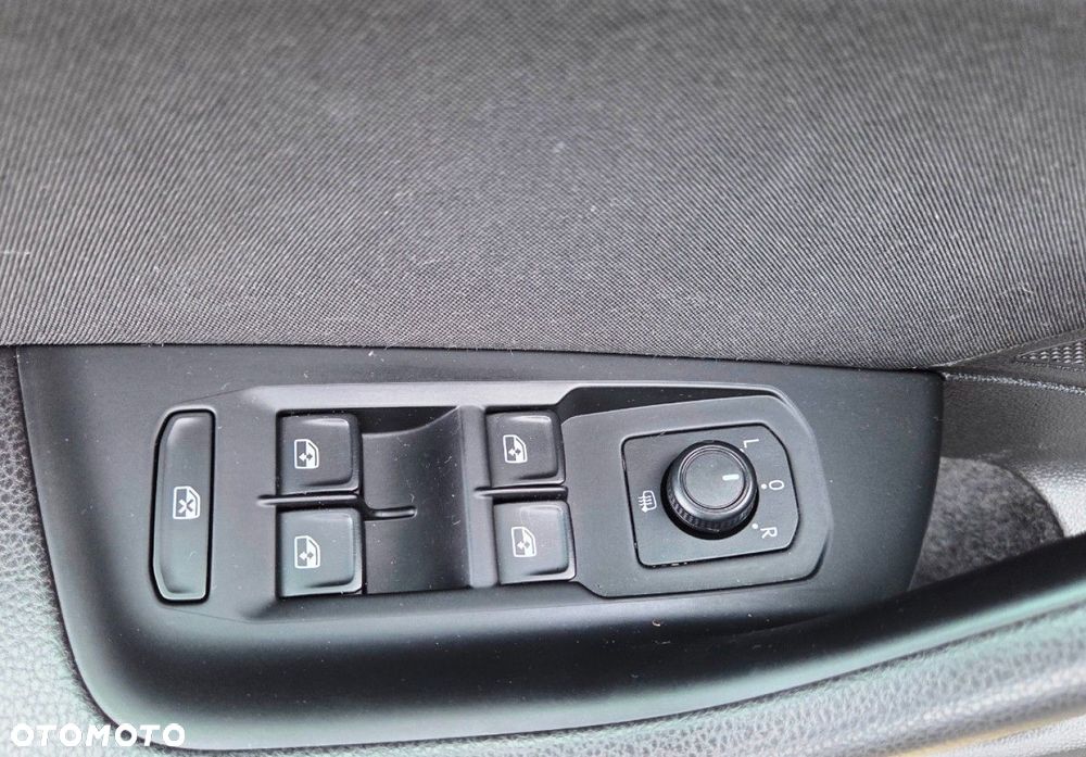 Volkswagen Passat - 10