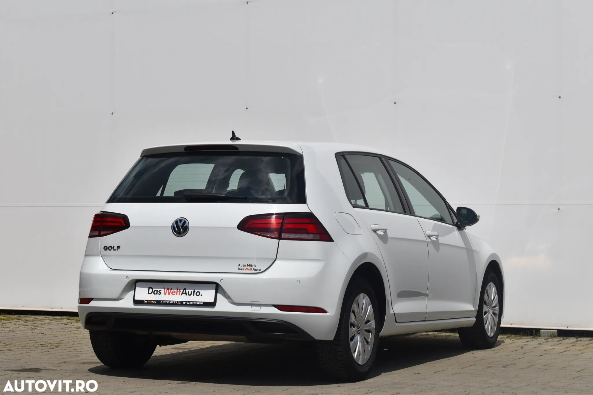 Volkswagen Golf 1.6 TDI Trendline - 11
