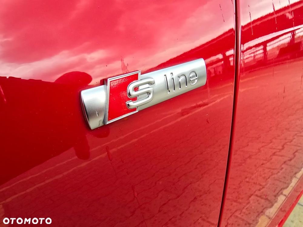 Audi A4 Avant 35 TFSI S line - 33