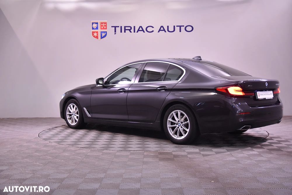 BMW Seria 5 520d Aut. - 3