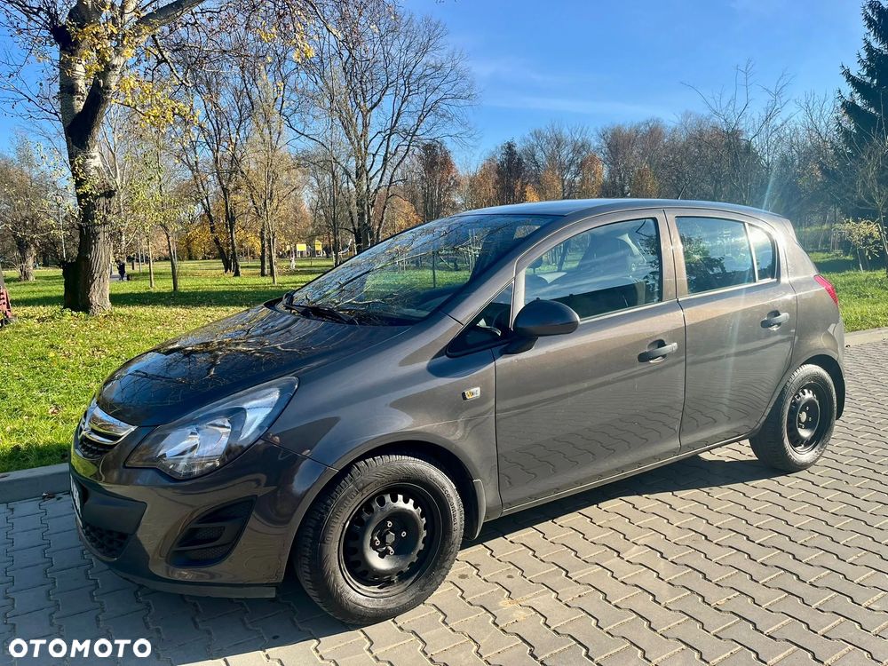 Opel Corsa 1.2 16V Edition / Active - 1