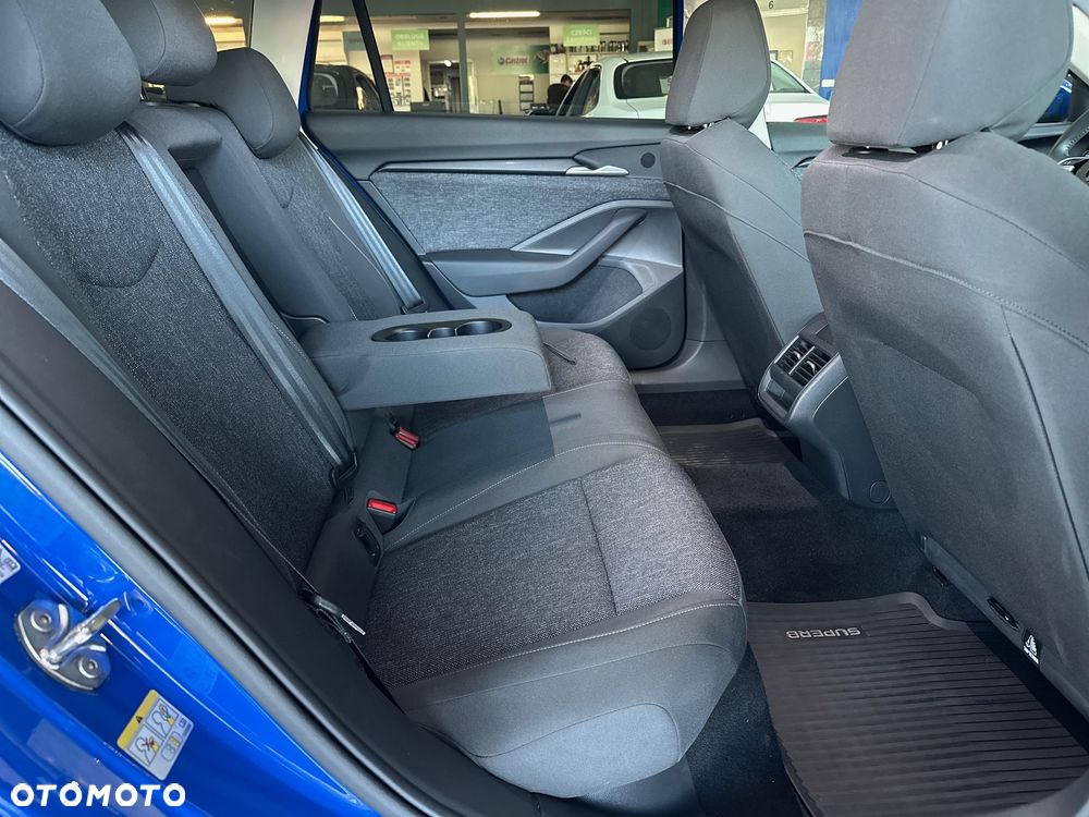 Skoda Superb 1.5 TSI Ambition DSG - 28