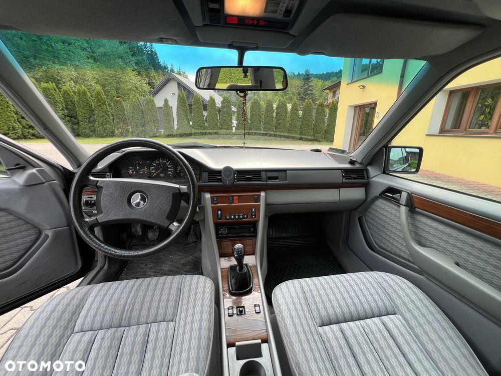 Mercedes-Benz W124 (1984-1993) - 4