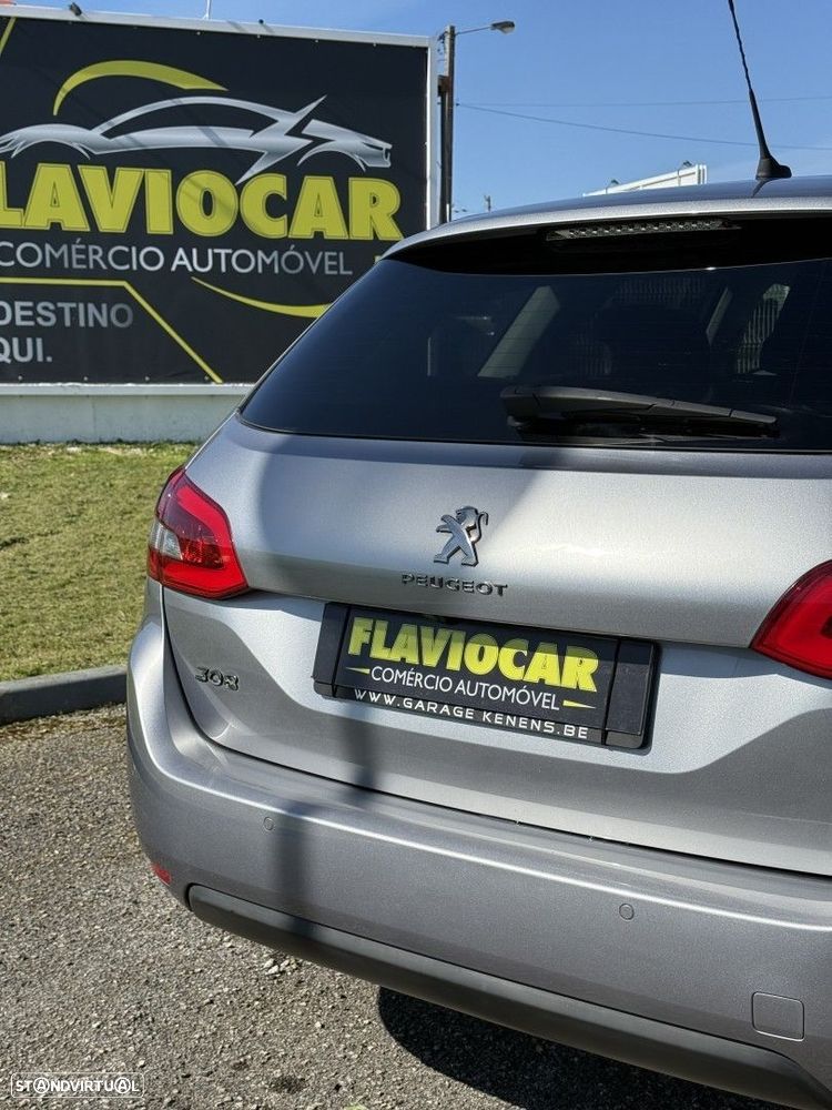 Peugeot 308 1.2 PureTech Allure EAT8 - 13