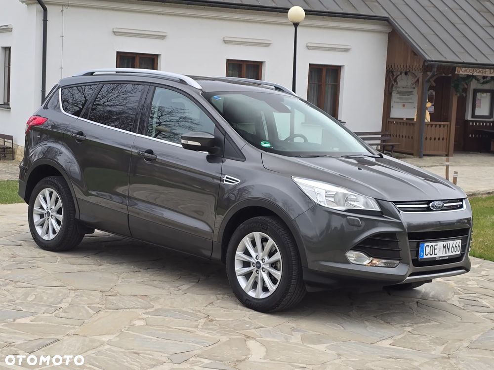 Ford Kuga 2.0 TDCi 2x4 Titanium - 14