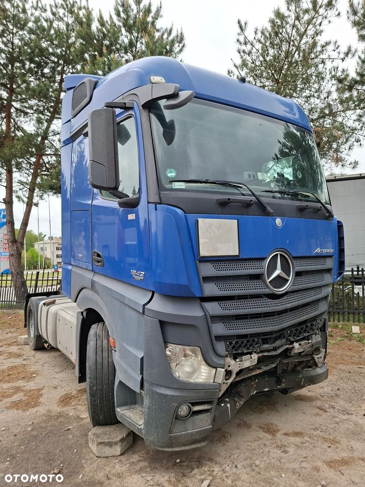 Mercedes-Benz Actros - 1