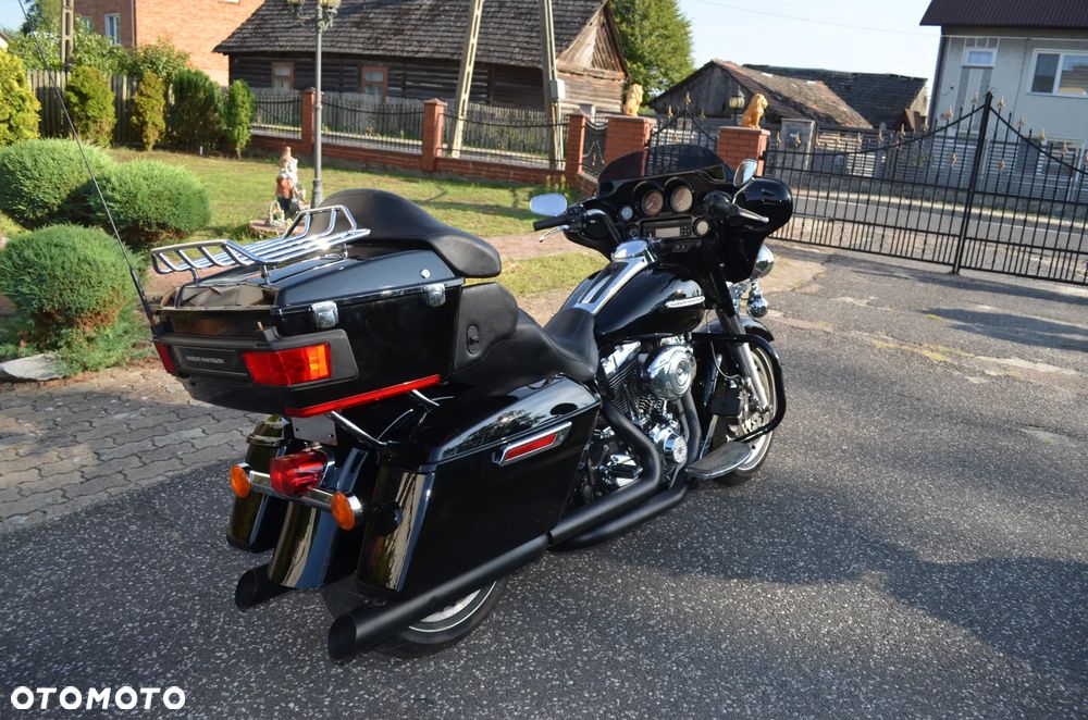 Harley-Davidson Touring Street Glide - 4