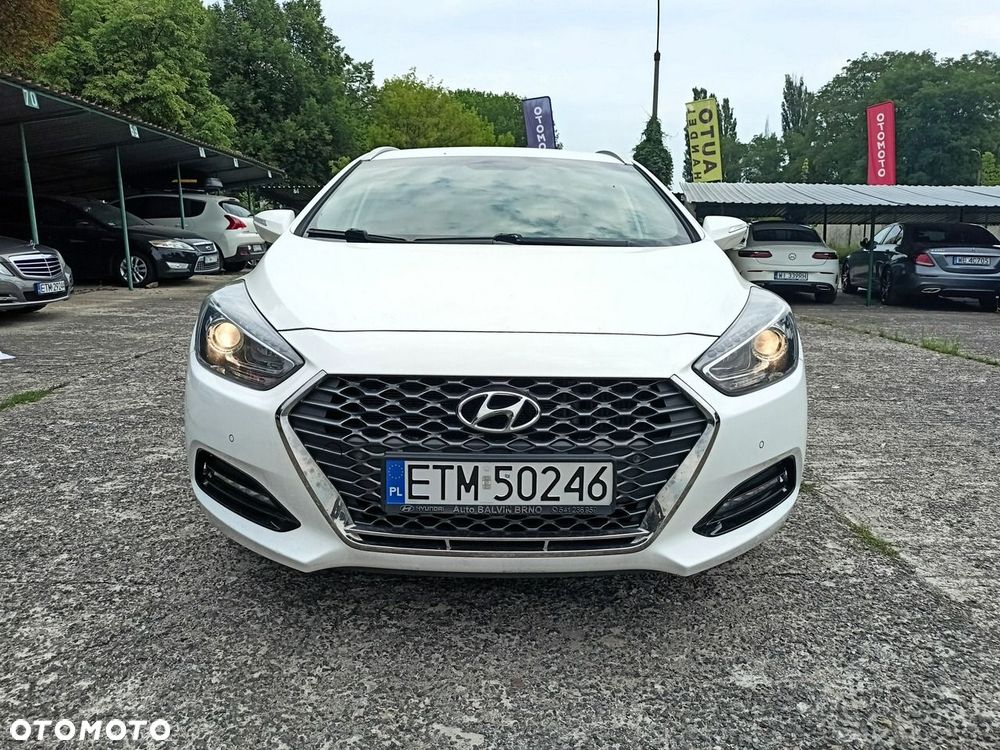 Hyundai i40 Kombi blue 1.6 CRDi Space - 2
