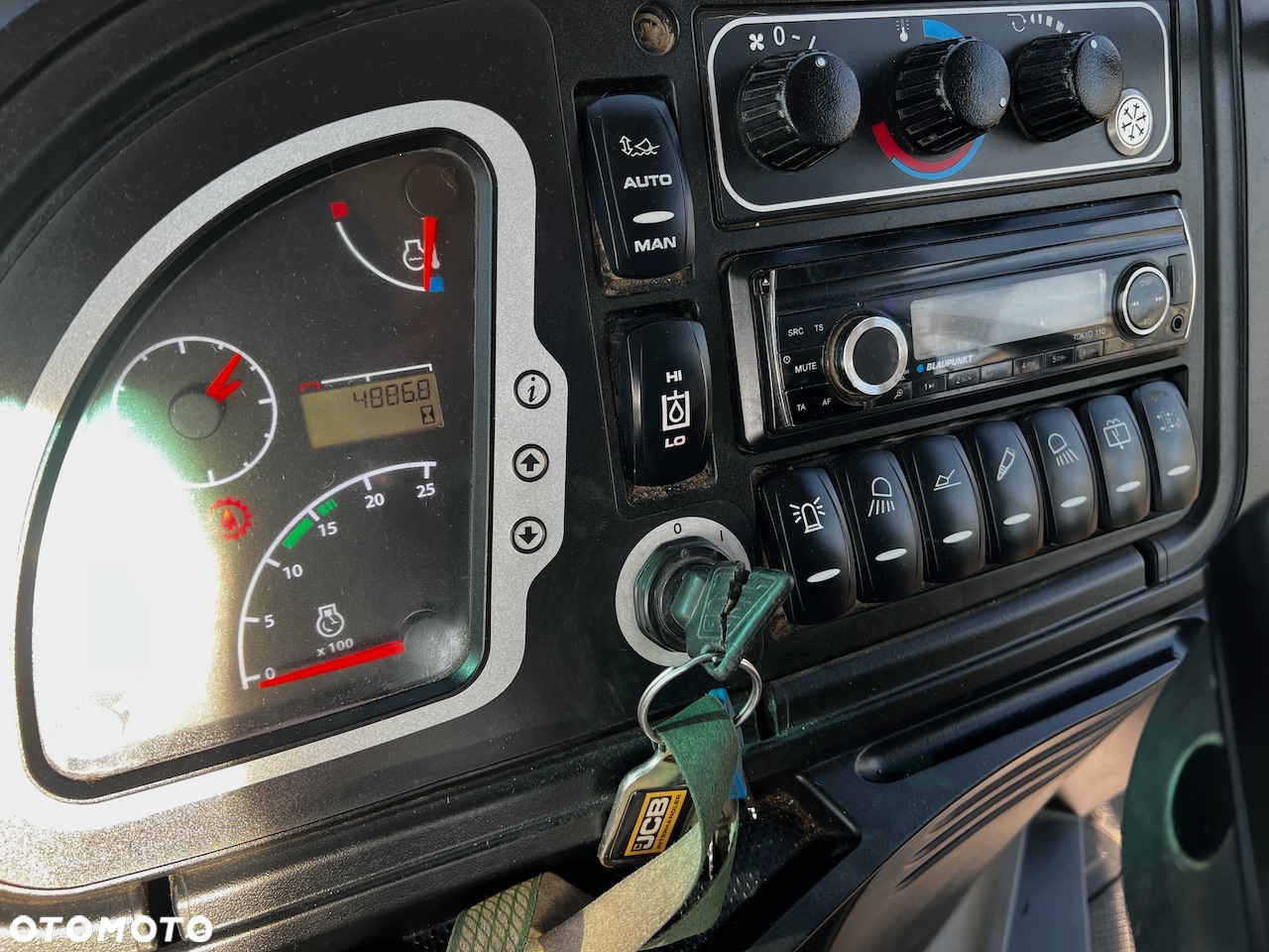JCB 4CX Powershift+ Torquelock - 6