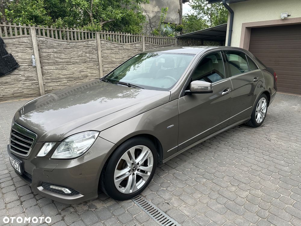 Mercedes-Benz Klasa E 220 CDI DPF BlueEFFICIENCY Automatik Avantgarde - 1