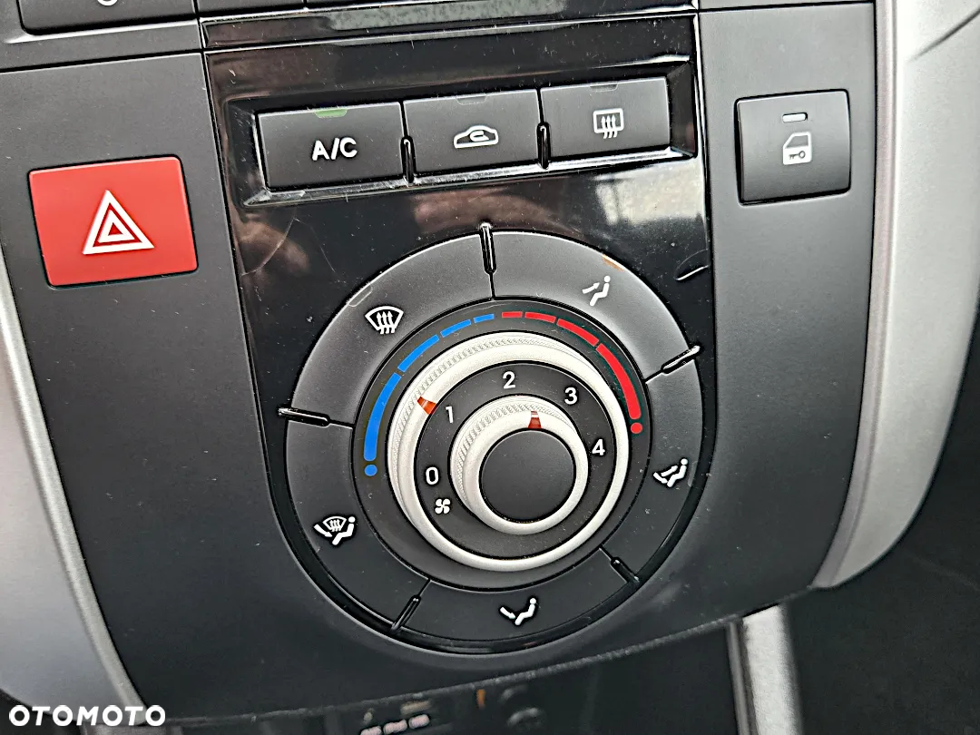 Kia Venga 1.4 L - 23