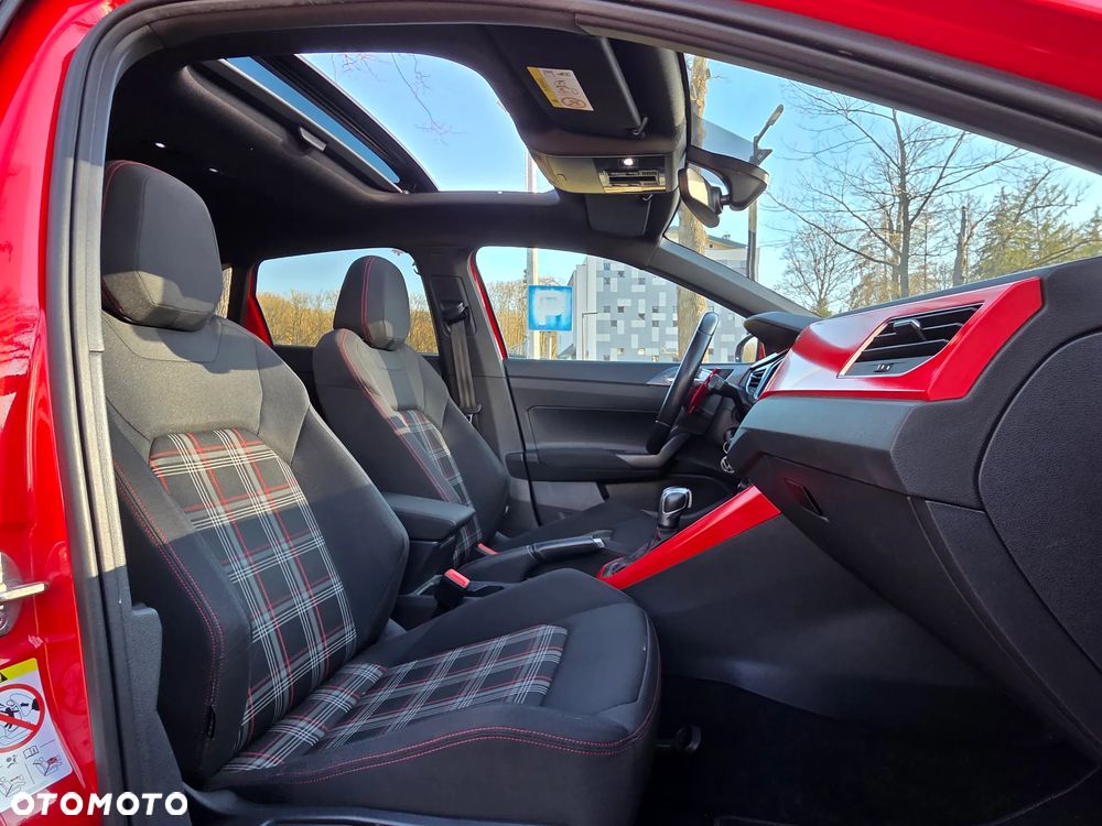 Volkswagen Polo - 11