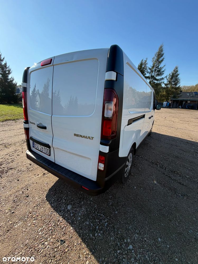 Renault TRAFIC 3 - 12