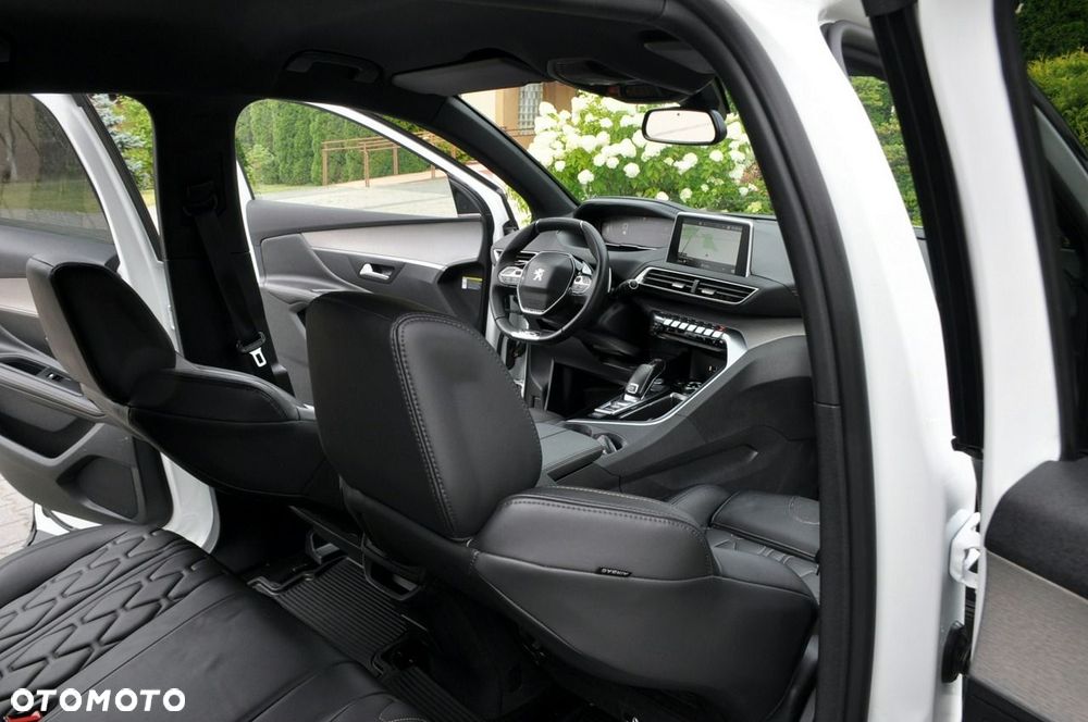 Peugeot 3008 - 24