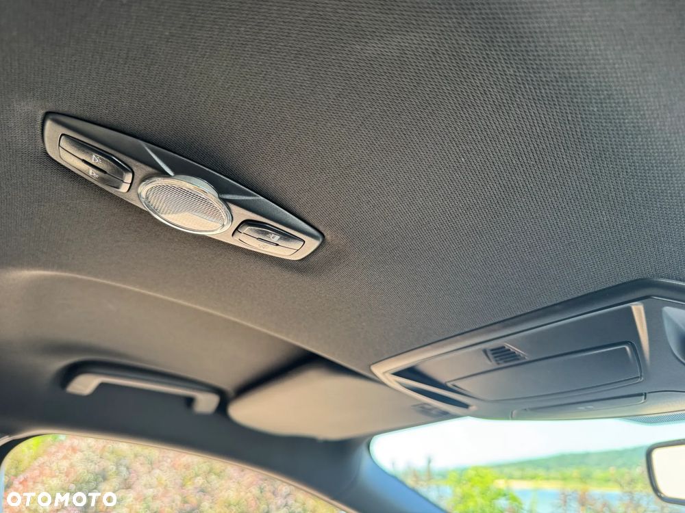 Ford Kuga 1.5 EcoBoost FWD ST-Line - 31