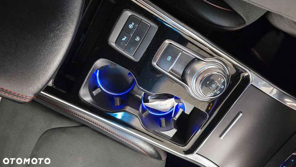 Ford Edge 2.0 EcoBlue Twin-Turbo 4WD ST-Line - 19