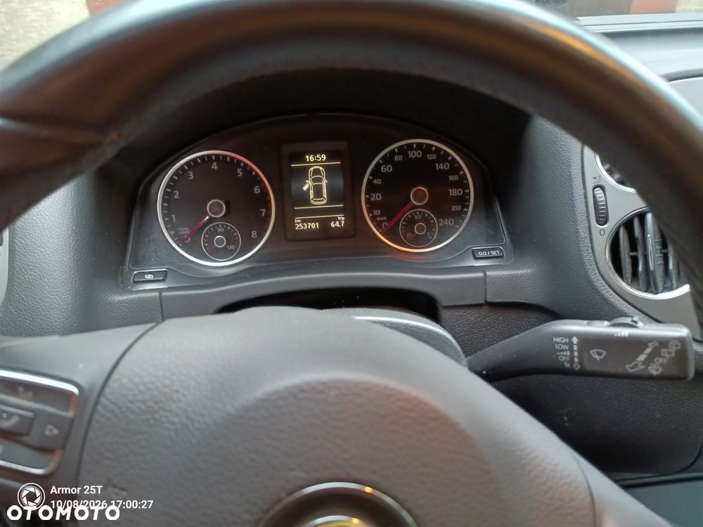 Volkswagen Tiguan - 13