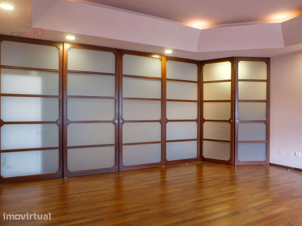 Apartamento T3 para arrendar na Av. da Boavista, Porto - Grande imagem: 4/24