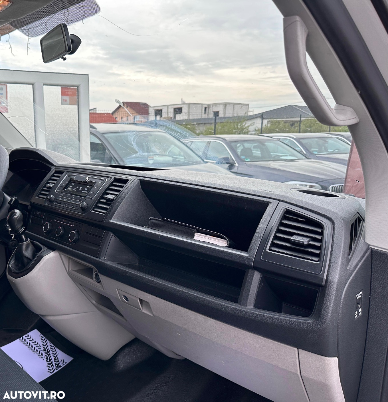 Volkswagen Transporter T6 - 12
