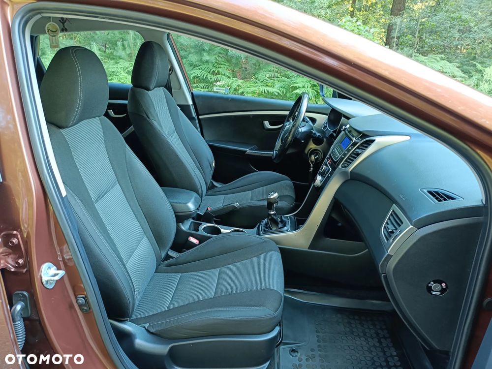 Hyundai i30 1.6 Comfort - 9