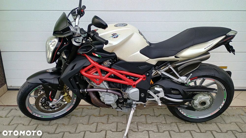 MV AGUSTA Brutale - 2