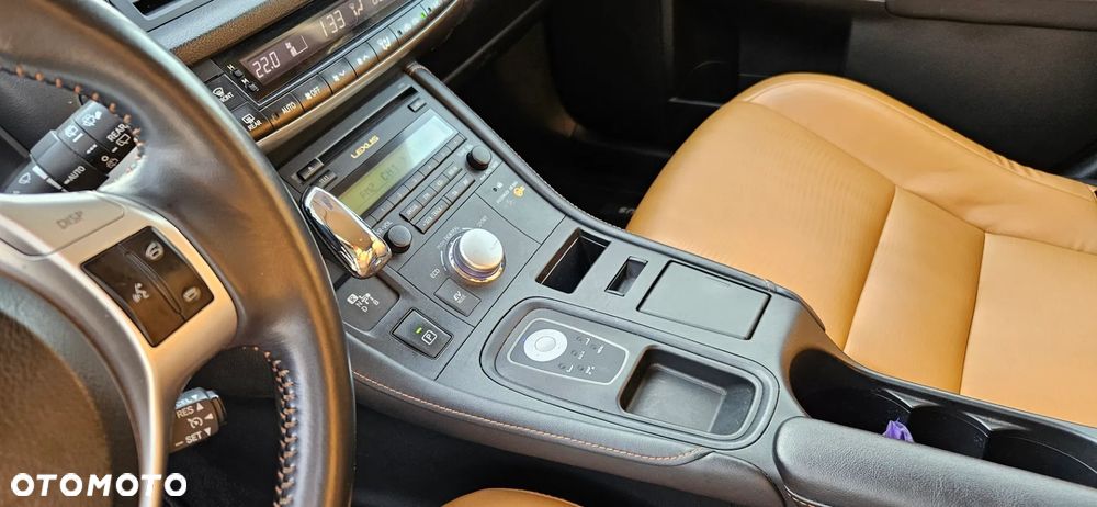 Lexus CT 200h Prestige - 30