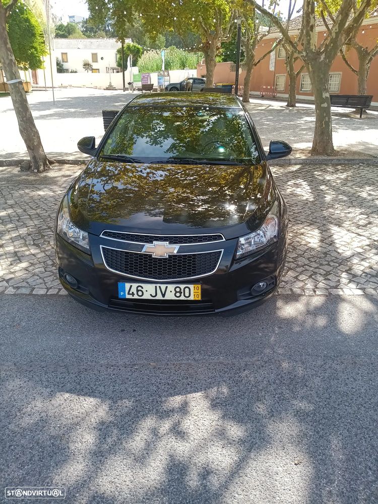 Chevrolet Cruze 1.6 LS - 3