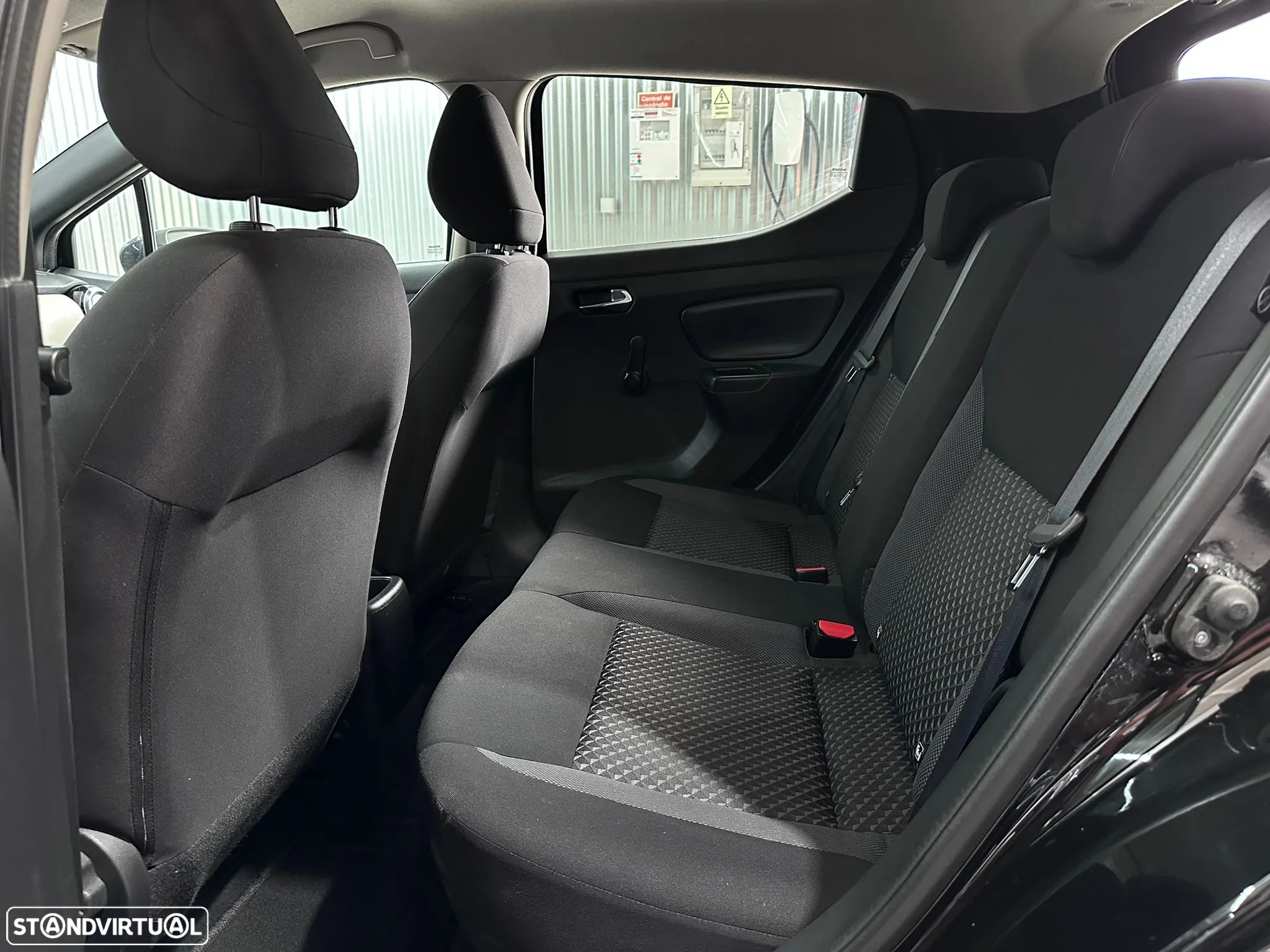 Nissan Micra 1.0 IG-T N-Tec - 27