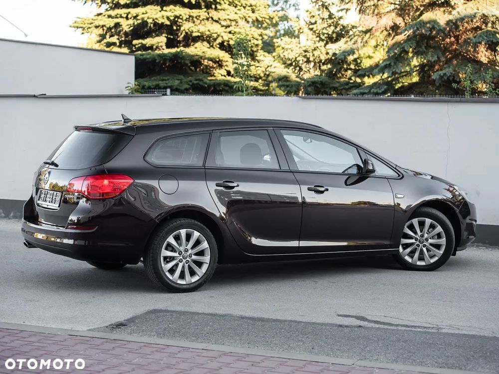 Opel Astra 1.4 Turbo - 9
