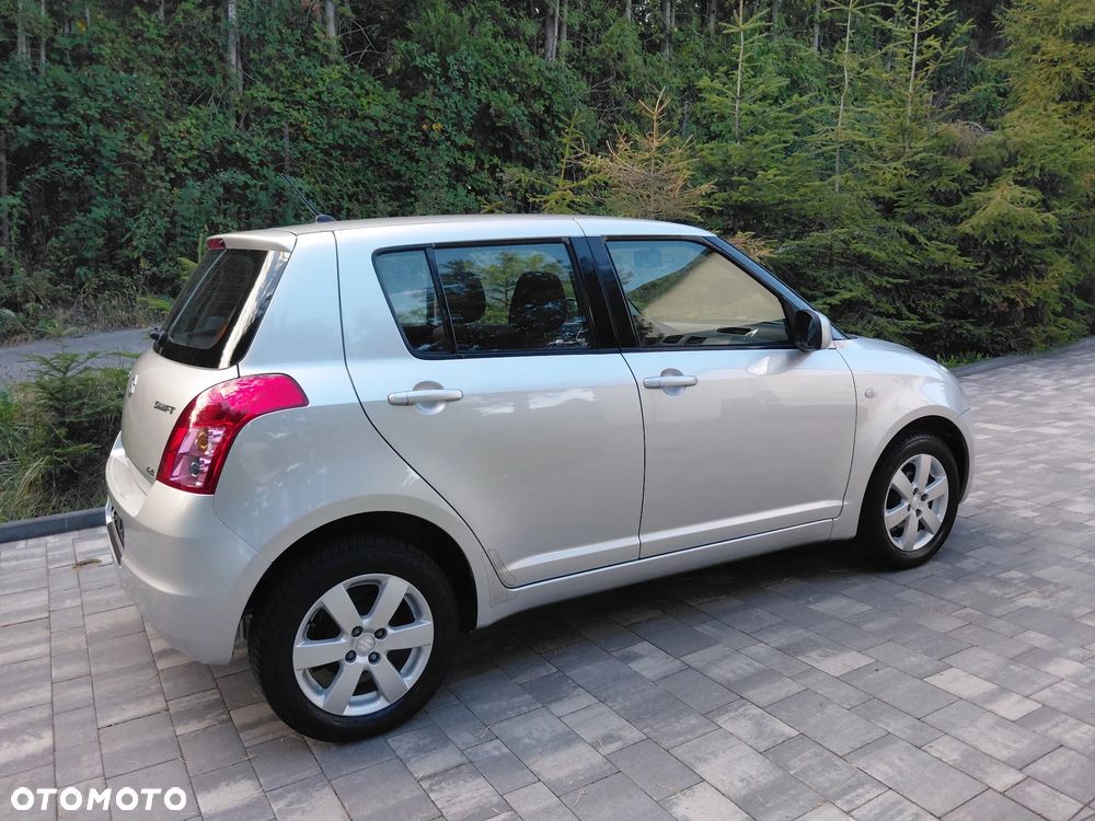 Suzuki Swift 1.3 4x4 Comfort - 6