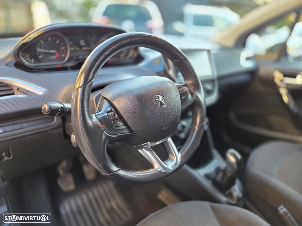 Peugeot 208 1.6 BlueHDi Style - 15