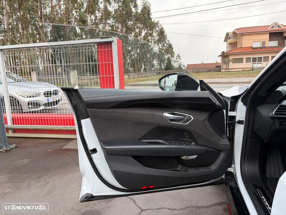 Audi e-tron GT quattro - 23