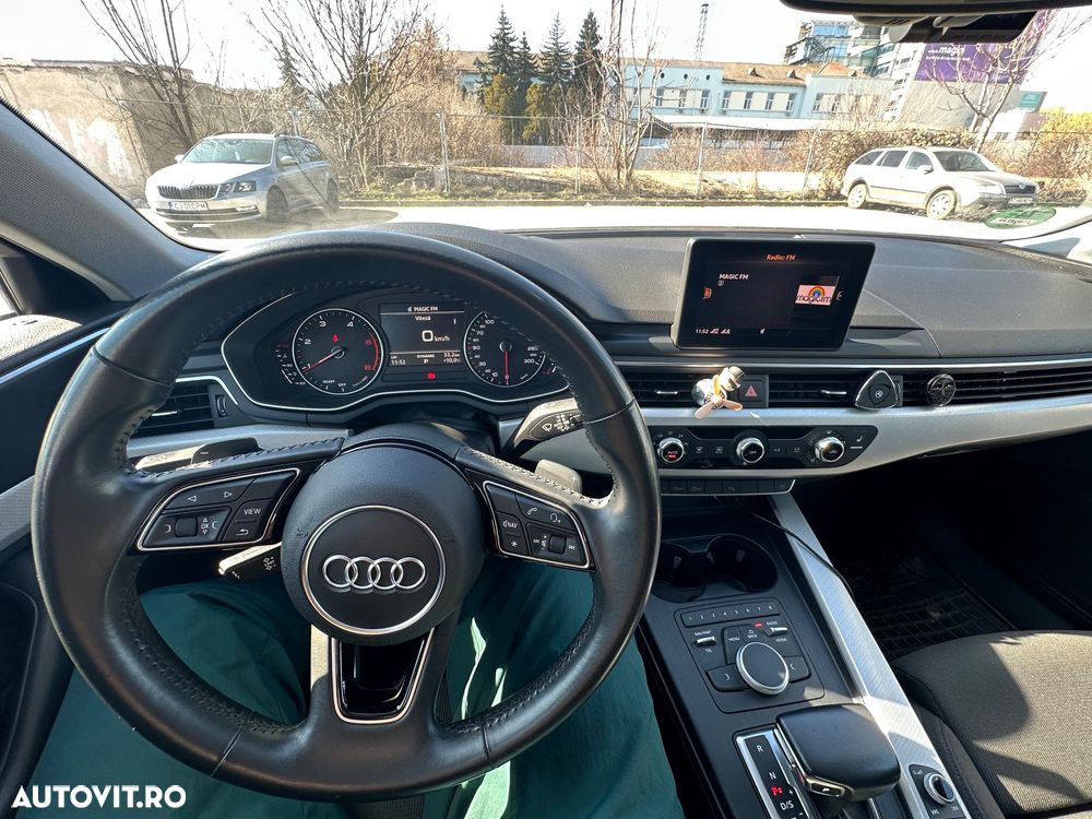 Audi A4 40 TFSI S tronic - 12