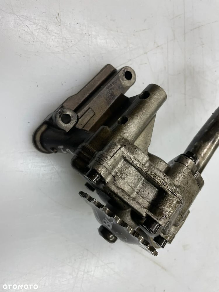 Pompa oleju Golf V Audi A3 8P Seat 1.9 TDI 105KM BLS 038115121G - 2