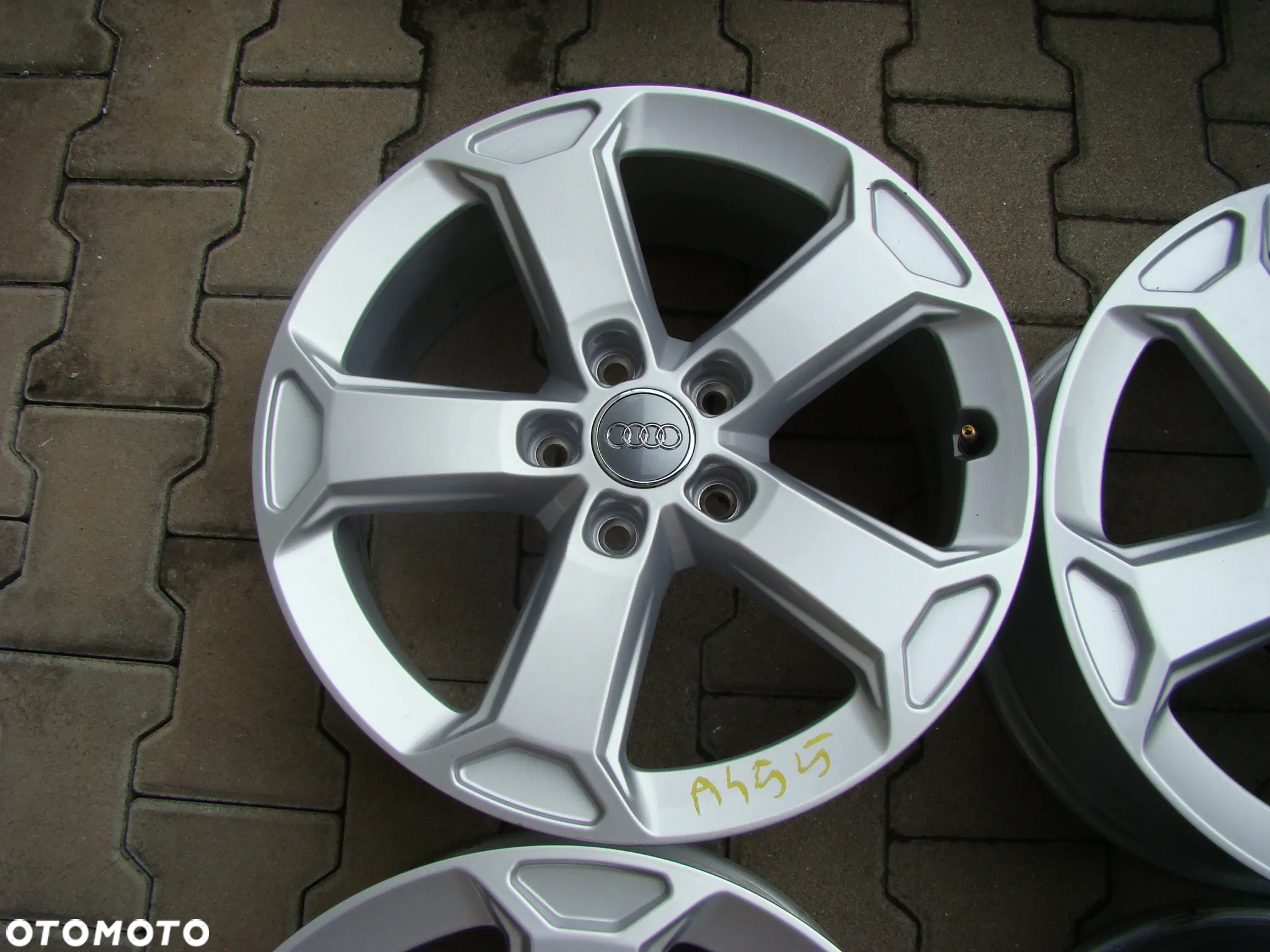 a455 5x112 Audi Q3 8U F3 TT 8J 8S A3 8P 8V 8Y A4 B6 B7 Q2 7jx17 - 4