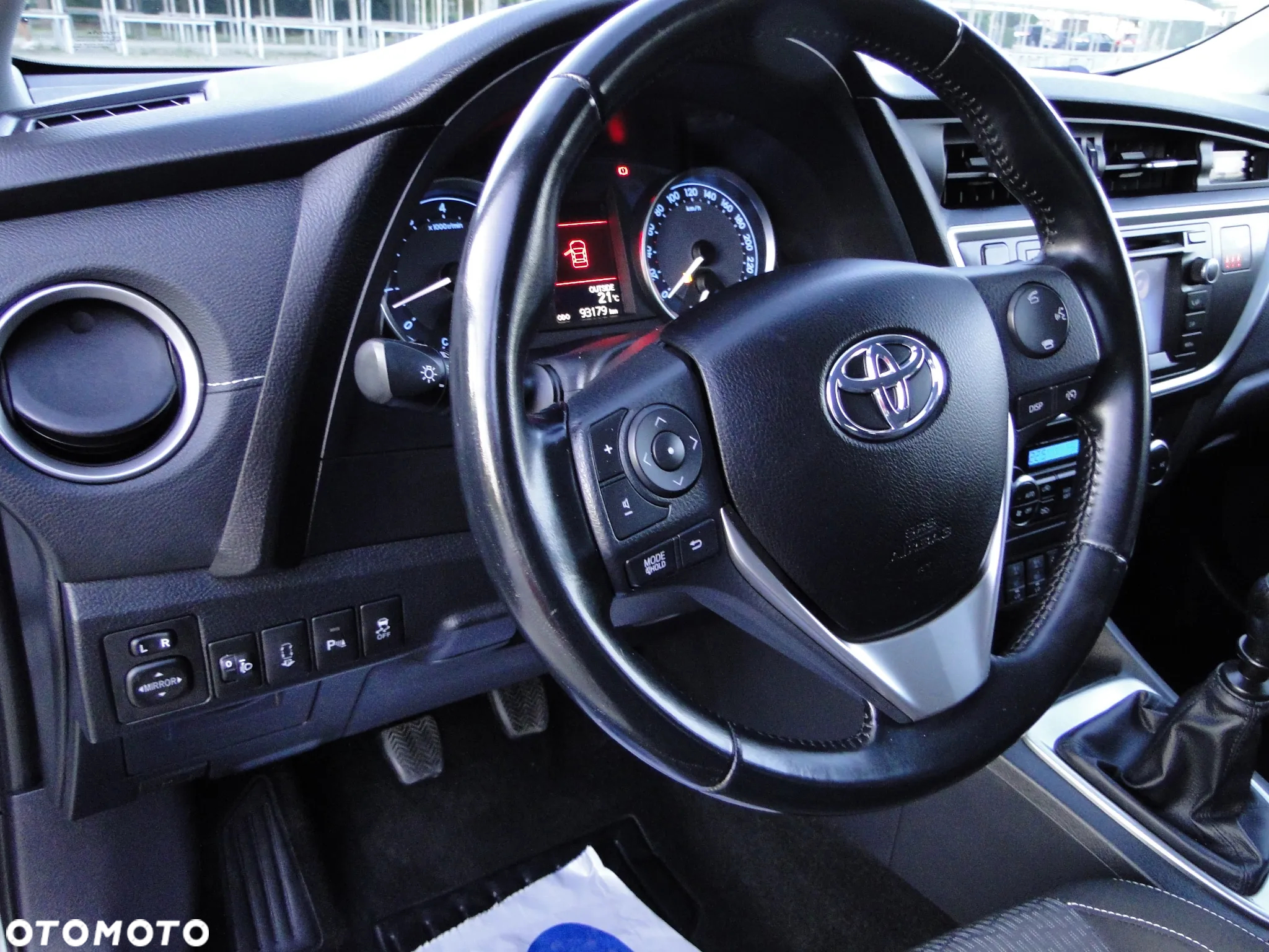 Toyota Auris - 28