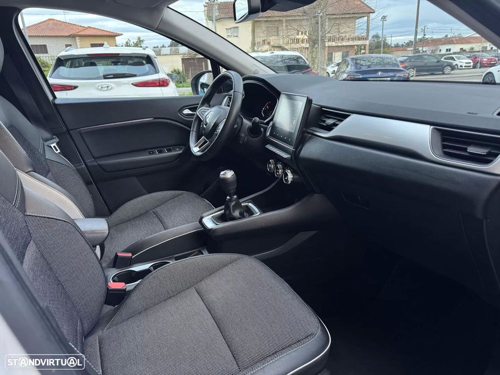 Renault Captur 1.0 TCe Techno Bi-Fuel - 16