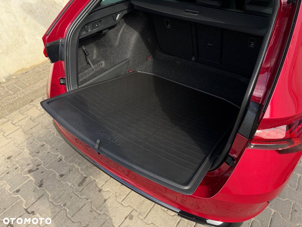 Skoda Octavia 2.0 TSI RS DSG - 36