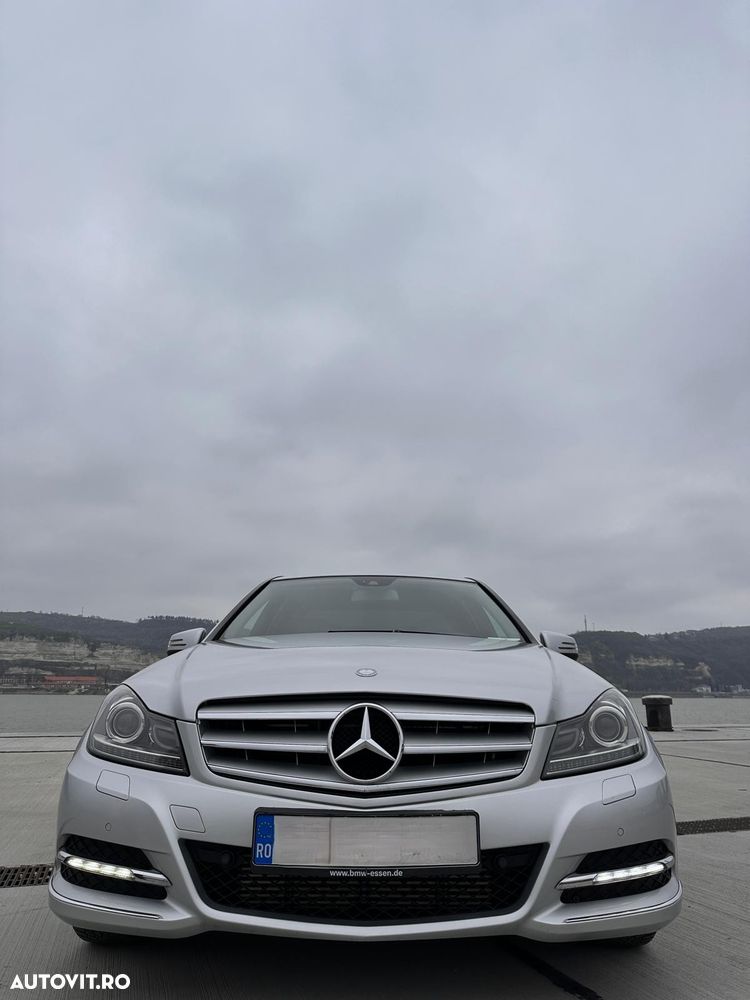 Mercedes-Benz C 200 (BlueEFFICIENCY) 7G-TRONIC Avantgarde - 4