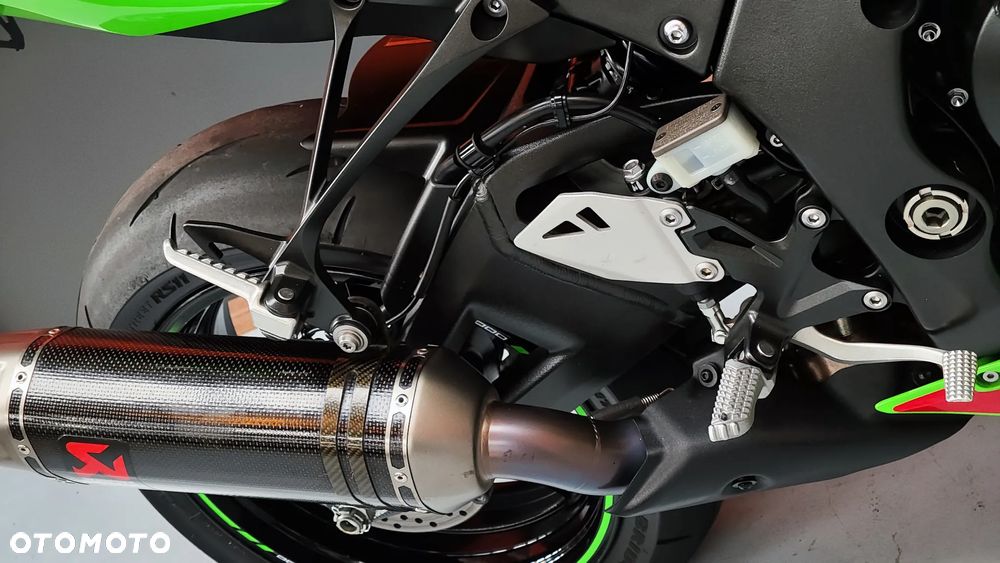 Kawasaki ZX - 16
